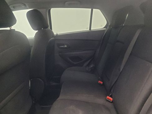Used 2020 Chevrolet Trax LS w/ Tint and Cruise Package FWD image 18