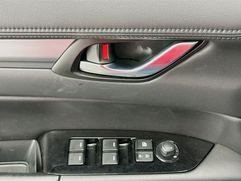 Used 2025 MAZDA CX-5 AWD 2.5 S w/ Preferred Package image 15