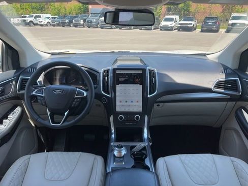 Used 2023 Ford Edge Titanium AWD/4WD image 20