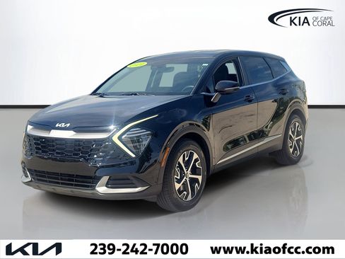 Certified 2024 Kia Sportage EX FWD image 3