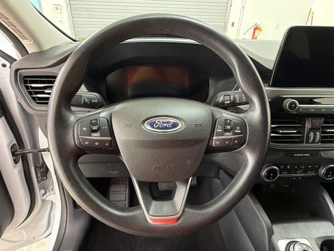 Used 2025 Ford Escape Active AWD/4WD image 11