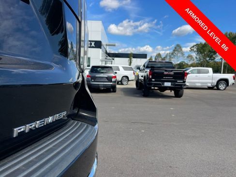 Used 2021 Chevrolet Suburban Premier w/ Premium Package image 35