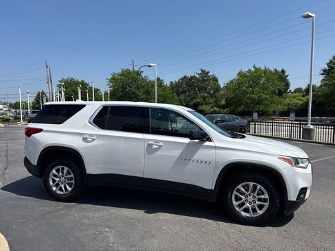 Used 2018 Chevrolet Traverse LS FWD image 7