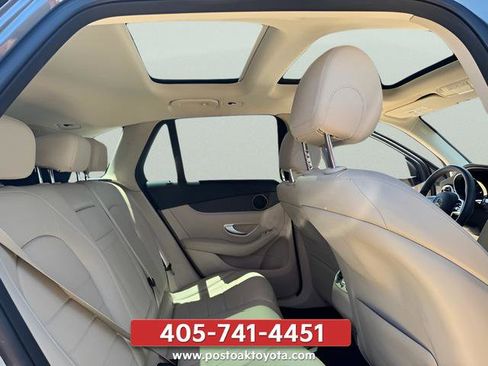 Used 2021 Mercedes-Benz GLC 300 4MATIC image 16