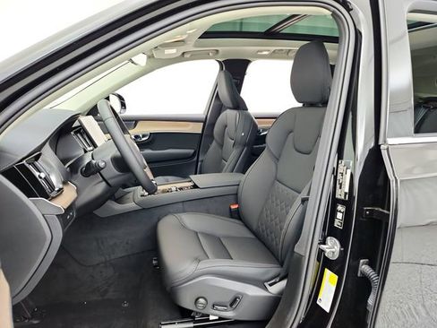 New 2026 Volvo XC90 T8 Plus w/ Protection Package AWD/4WD image 21