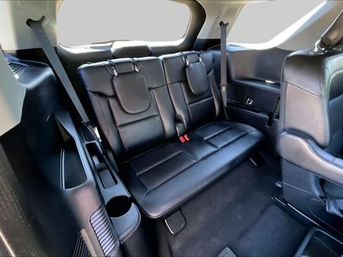 Used 2021 Ford Explorer Limited w/ Equipment Group 301A RWD image 30