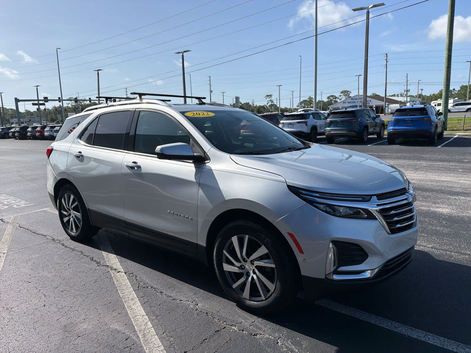 Used 2022 Chevrolet Equinox Premier AWD/4WD image 7