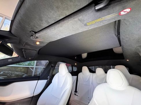 Used 2021 Tesla Model S Performance image 33