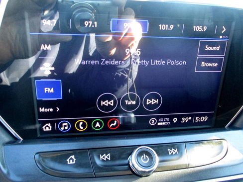 Used 2022 Chevrolet Blazer RS w/ Enhanced Convenience Package image 2