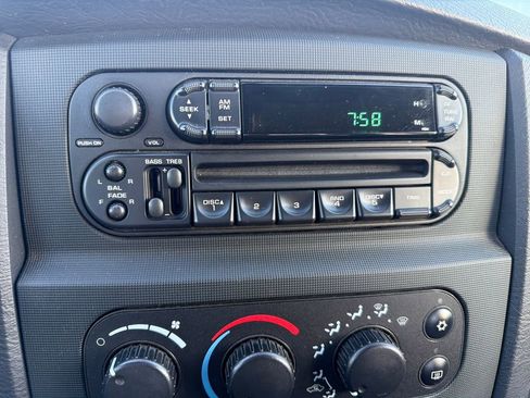 Used 2004 Dodge Ram 2500 Truck SLT image 20