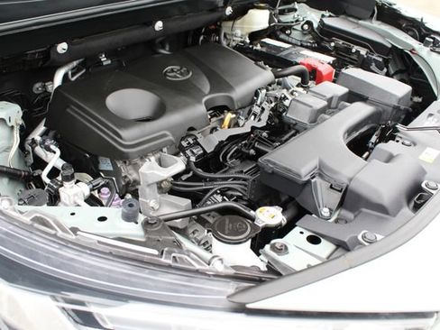 Certified 2022 Toyota RAV4 XLE FWD image 59