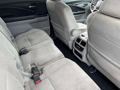 Used 2019 Honda Pilot EX image 29