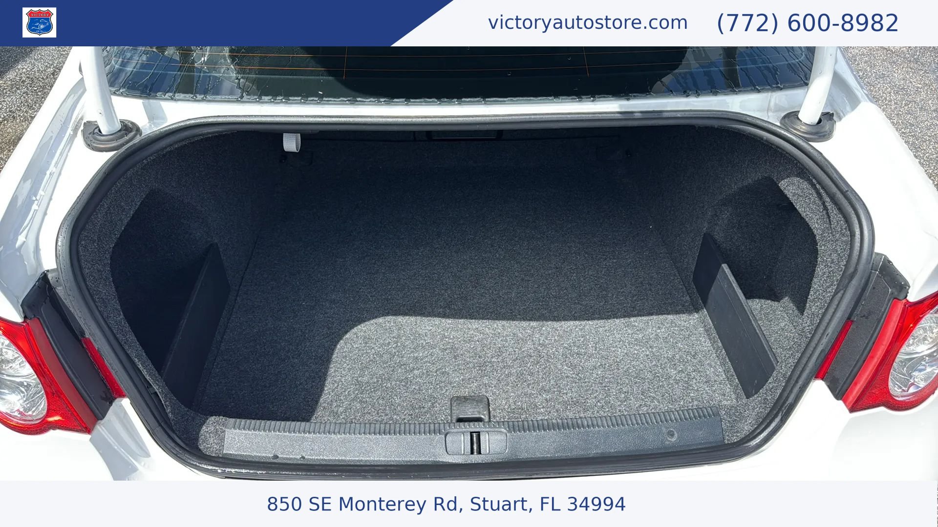 Used 2010 Volkswagen Passat Komfort FWD image 19