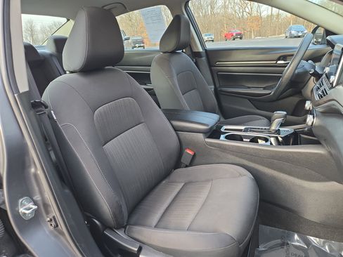 Used 2024 Nissan Altima 2.5 SV image 22