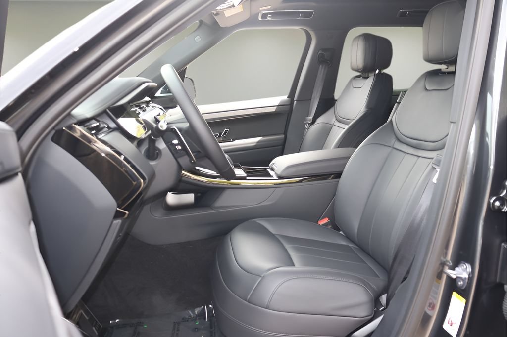 New 2026 Land Rover Range Rover Sport Dynamic SE AWD/4WD image 12
