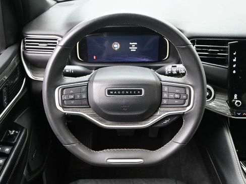 Used 2022 Jeep Wagoneer Series III image 22