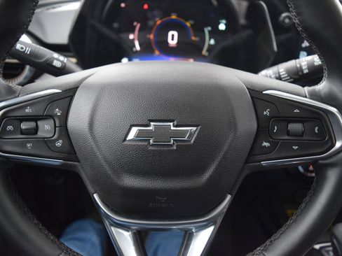 Used 2024 Chevrolet Trax ACTIV w/ Sunroof Package image 14