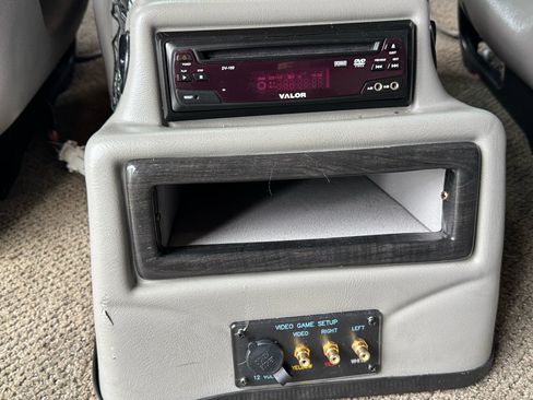 Used 2008 Chevrolet Express 1500 AWD w/ Preferred Equipment Group image 23