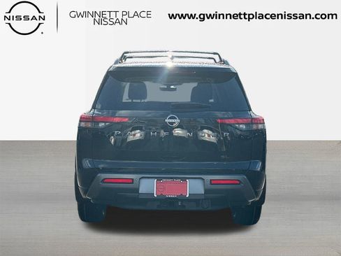 New 2026 Nissan Pathfinder SL image 6