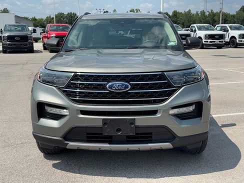 Used 2020 Ford Explorer XLT w/ Equipment Group 202A AWD/4WD image 9