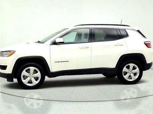 Used 2020 Jeep Compass Latitude w/ Popular Equipment Group AWD/4WD image 8