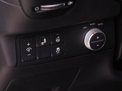 Used 2017 Kia Soul ! w/ Tech Package image 16