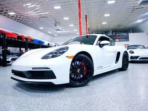 Used 2024 Porsche 718 Cayman GTS w/ Light Design Package RWD image 3