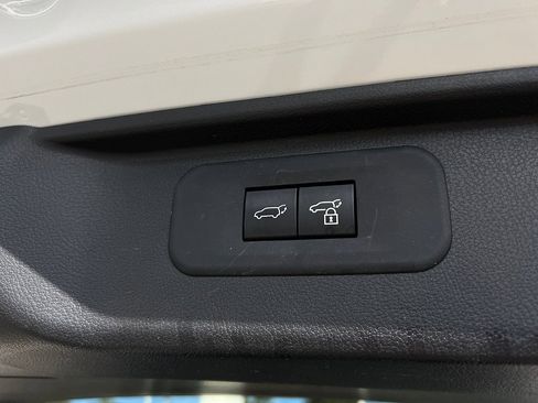 Used 2024 Toyota Grand Highlander XLE image 27