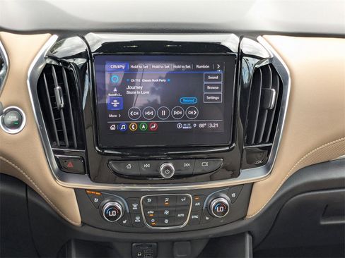 Certified 2023 Chevrolet Traverse Premier w/ LPO, Floor Liner Package image 15