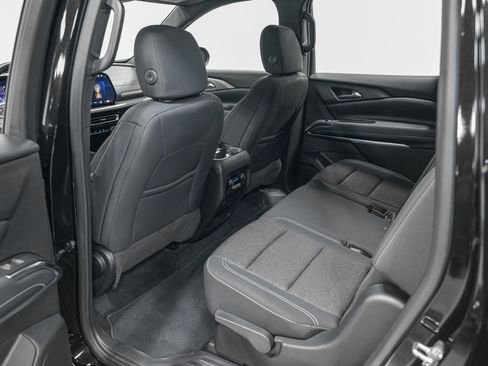 Used 2024 Chevrolet Traverse LS w/ Midnight/Sport Edition image 25