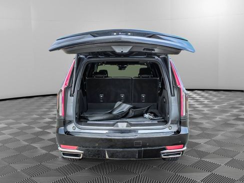 Used 2023 Cadillac Escalade ESV Premium Luxury AWD/4WD image 7