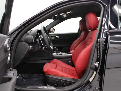 Used 2024 Alfa Romeo Giulia Quadrifoglio w/ Active Assist Plus Package image 7