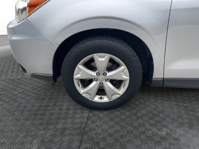 Used 2014 Subaru Forester 2.5i Limited AWD/4WD image 14