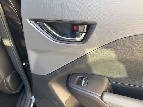 Used 2024 Subaru Crosstrek 2.5i Limited image 29