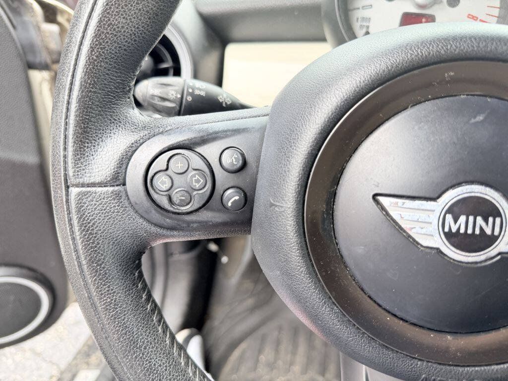 Used 2013 MINI Cooper Hardtop FWD image 11