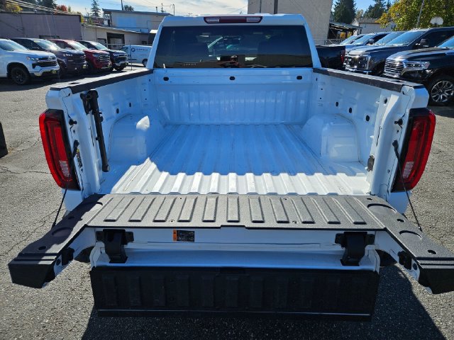 Used 2025 GMC Sierra 1500 SLT AWD/4WD image 15