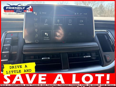 Used 2024 GMC Yukon SLT w/ SLT Premium Package image 15