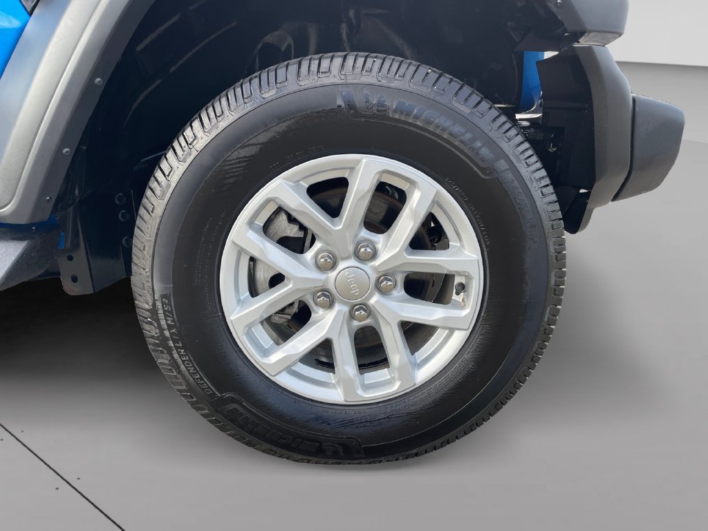 Certified 2023 Jeep Wrangler Sport AWD/4WD image 9