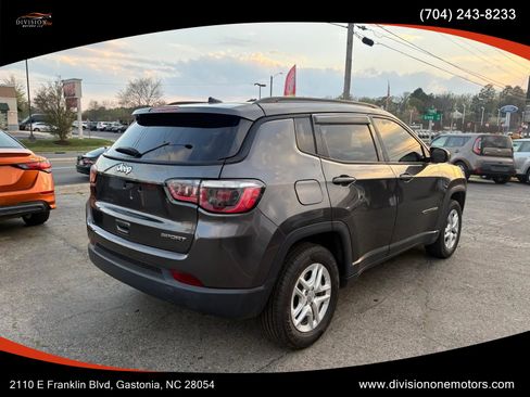 Used 2018 Jeep Compass Sport w/ Tech Group image 4