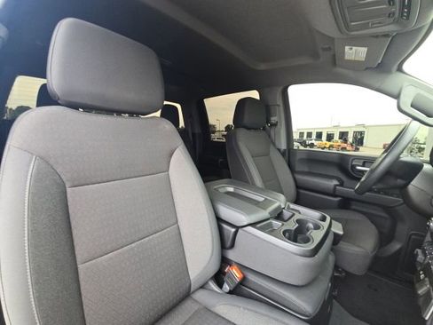 Used 2025 Chevrolet Silverado 2500 Custom w/ Custom Value Package AWD/4WD image 21