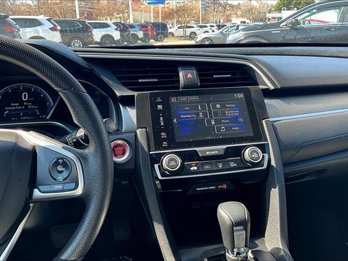 Used 2018 Honda Civic EX image 6