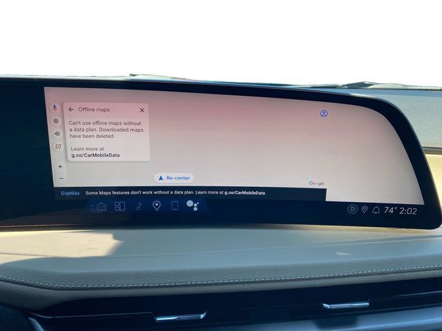 Used 2025 Cadillac XT4 Premium Luxury w/ Cold Weather Package FWD image 25