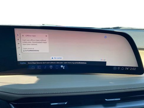 Used 2025 Cadillac XT4 Premium Luxury w/ Cold Weather Package FWD image 25