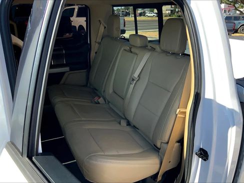 Used 2017 Ford F150 Lariat w/ Equipment Group 502A Luxury image 20