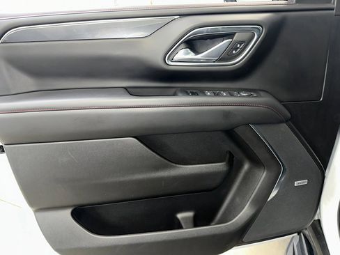 Used 2023 Chevrolet Suburban RST w/ Sport Performance Package image 5