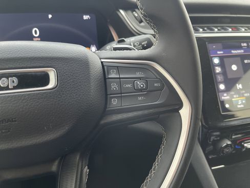 Used 2023 Jeep Grand Cherokee L Laredo image 18