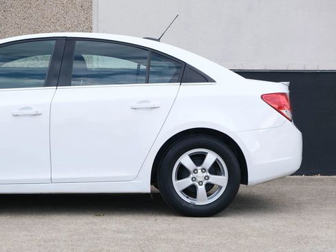 Used 2015 Chevrolet Cruze LT w/ Enhanced Safety Package FWD image 8