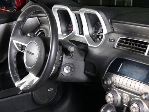 Used 2010 Chevrolet Camaro SS RWD image 40