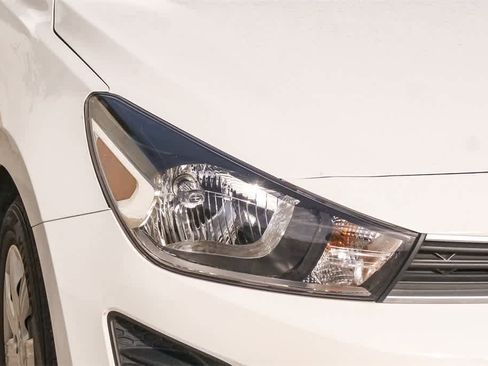 Used 2023 Kia Rio LX image 4