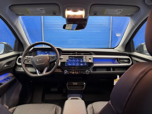 New 2027 Chevrolet Bolt RS FWD image 27